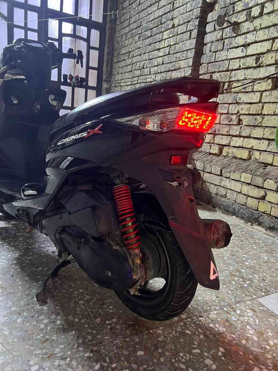 دراجه ياباني نوزل خطين سعر مليون بيها مجال مستعجل علا بيعتها شراي يتصل ***********
