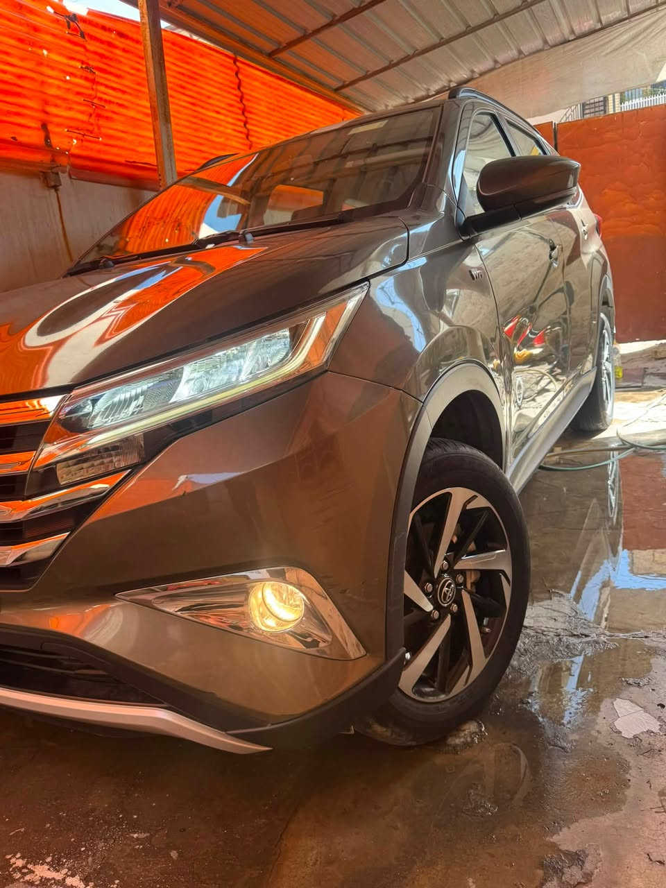 TOYOTA Rush 2023
خليجي 

1-ماشيه 40الف كيلو فقطططط 

2-محرك 1500

3-اشاير بلمري 

4-ركاب عدد 7

5-بصمه 

6-تبريد ثلج 

7-قطعتين تبريد 

8-لايتات led 

9-كشافات ضباب 

10-كامره خلفيه 

11-شاشه 

12-شاشه تبريد 

13-رقم بغداد 

14-بك لايت led 

15- ويل كب عدد 5

16-حساسات خلفيه 

17-حاجب led 

18-تحكمات ستيرن 

19-سياره بدون قطره صبغ 

سياره جديده بمعنى الكلمه فابلون الشركه بعده 

ملاحضه بسيطه بيهه باب عكس السائق بيهه شوي طعجات خفيفه تروح بلبارد عايفهه 

سعر 193 ومجال بسيط

عنوان السياره

بغداد شارع فلسطين 

***********
