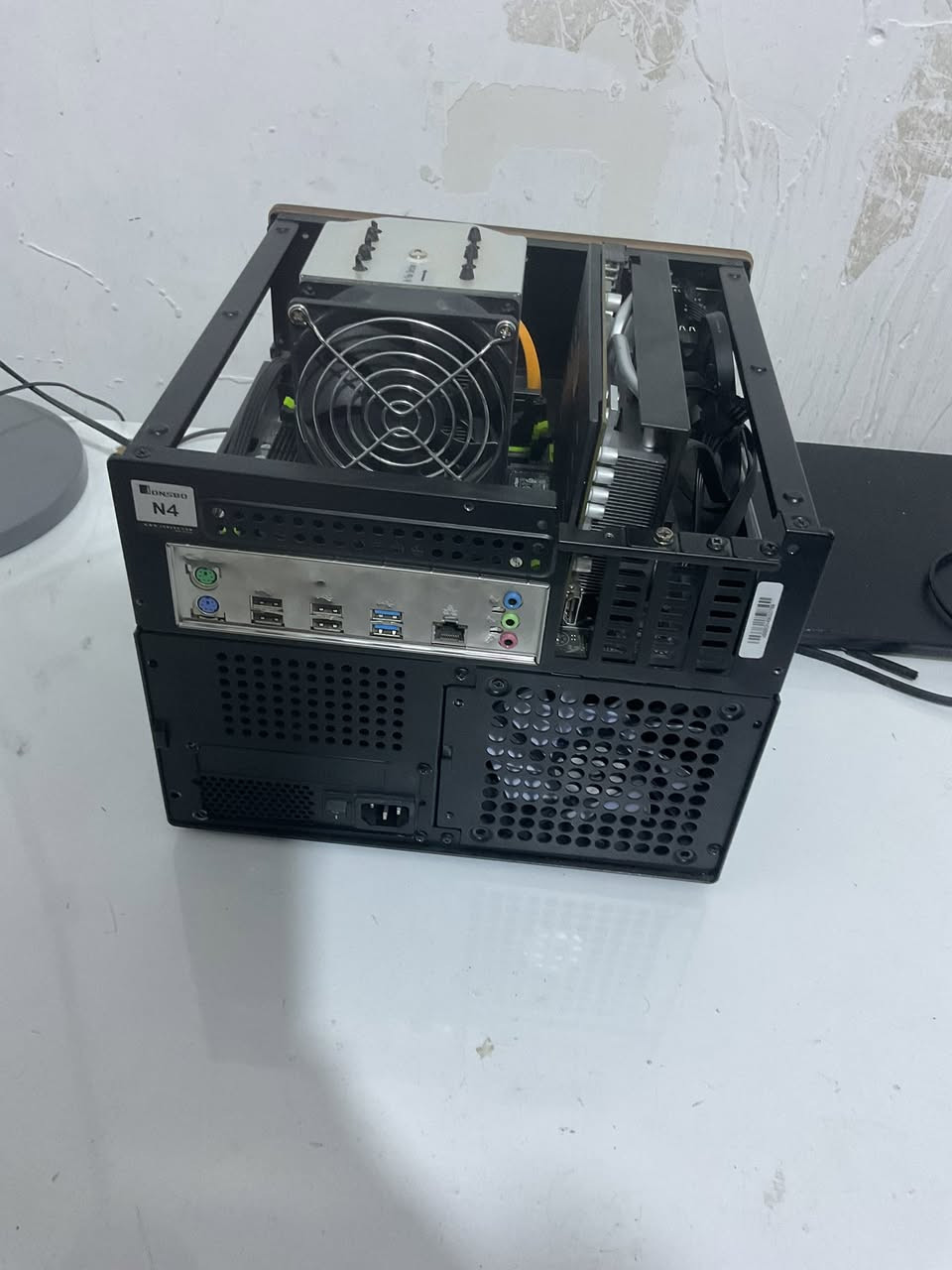 كيس للبيع
E5 2670 2.3ghz 12core 
مبرد عملاق 6 انابيب 
Ram 16gb 8*2 ddr4
M.b x99 p4
Gpu rx 580 8gb 
Power 600w flux itx
Ssd 256 
Case nas n4 
يتوفر توصيل 
السعر 320 الف


**إذا كنت صاحب هذا الإعلان وتريد حذفه لأي سبب، رجاءا أرسل رسالة إلى الدعم الفني**