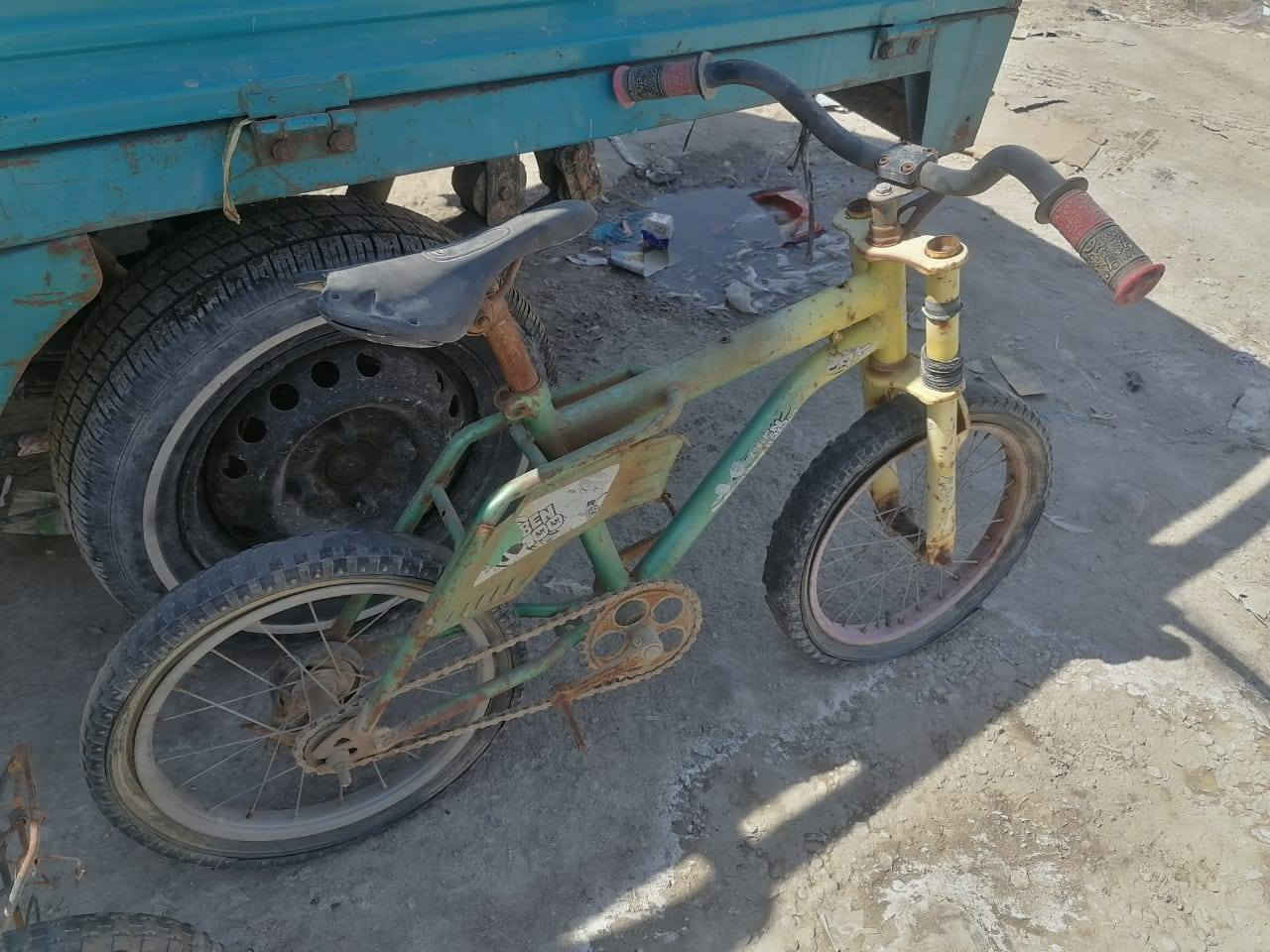 كلهن اب40الف اربع باسكلات والله بلاش العنوان حله ورديه خارج قرب علوت المخضر يم البسطيات مال المخضر بيع مستعجل كلش  ***********
