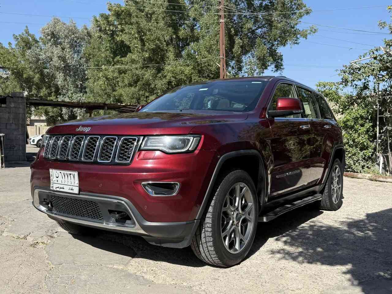 السلام عليكم
للبيع فقط 
جيب ليمتد خليجي 2020 
فول مواصفات بنورما داخل جلد مغلفه مخمل
رقم بغداد تحويل ثاني يوم 
ماشيه ١٣٨ (كيلو) 
كفالة عامه من صبغ وتبديل وكير ومكينه الى اخره .. 
عده ملاحضات بسيطه جداً 
السعر ٢٥,٥٠٠ وبي مجال بسيط جدا 
مكانها بغداد السيديه
***********
