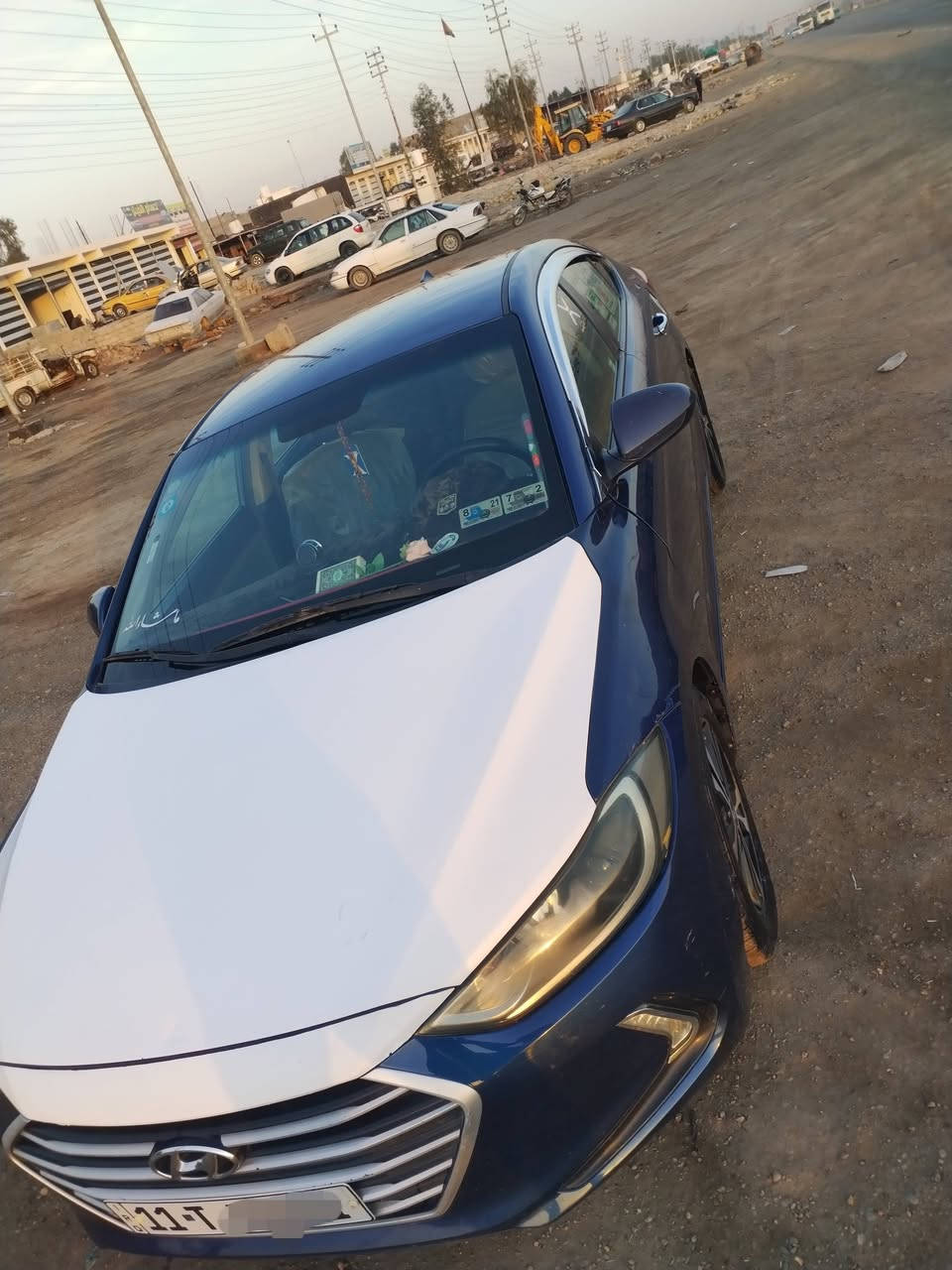 السلام عليكم 
للبيع بدون مراوس 
الالنتره ٢٠١٧ وارد أمريكي
رقم بغداد سنويه وهزه ورقم جديد   
سنويه لحد ٢٩ بسمي 
تحويل نفس اليوم. 
كير اوتو عادي مكفول 
مكينه 2000 لا تبخير لا تنقيص 
فقط صورت رواجز 
 ولف حماوه ومي راديتر جديد مبدل
كهربائيات مكفوله
 ويل كب.. تخم تاير 
شاشه كامره 
تبريد 🥶
تدفئ 🥵
صبغ ٣ قطع  و ٢ كلير يعني ٥ قطع
 فقط بدون دواخل 
تكمه ولغد وقماره كله مكفول
السونار مرفق مع الصور 
السعر١١٠ وبيه مجال 
المكان ديالئ بعقوبه 
اتقاطع القدس 
اتصل وادلل  
الرقم ***********
