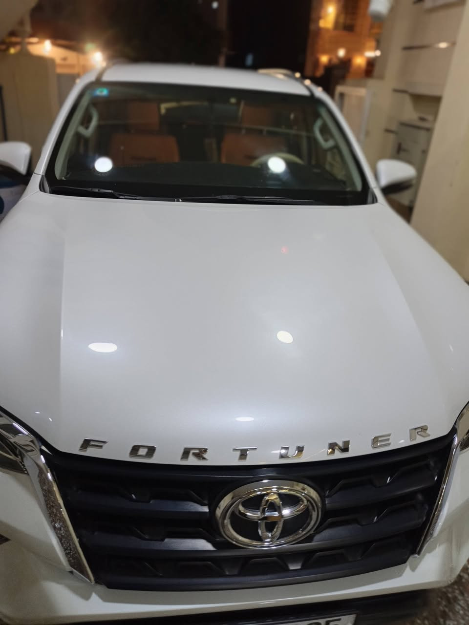 السلام عليكم فورجنل موديل ٢٠٢٣فول مواصفات محرك 2700 vvT مكفوله كفاله عامه من الصبغ والبارد السعر المطلوب ٢٩٥ورقه للتواصل مع هذا الرقم ***********
