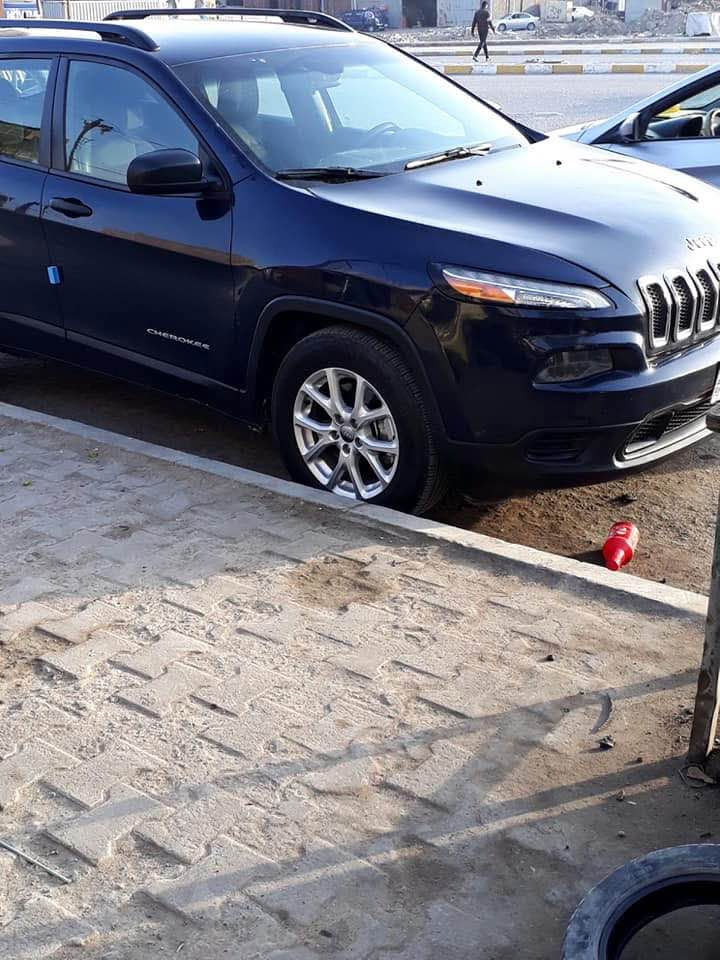 للبيع جيب شيروكي بزون حره تحويل مديل ١٦. مواصفات سبورت  صور الحادث بل منشور بدون تبديل لسياره ناصرية, ذي قار


**إذا كنت صاحب هذا الإعلان وتريد حذفه لأي سبب، رجاءا أرسل رسالة إلى الدعم الفني**