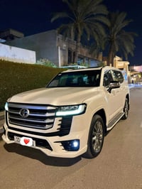 لاندكروز 2022 VXR خليجي ساز اصل  VXR توين تيربو رقم بغداد باسمي   السع...