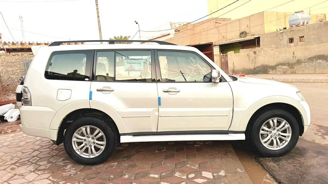 السلام عليكم
بعد التحية و الاحترام
بيع مستعجل والله لا يعوزكم ل حاجة

باجيرو 2018 حبتور علامة ذهبية
خليجي نظيفة جدآ جدآ كلش معتني بيهة مال جناي كلشي بيهة بلادي ما تصرف عليه الف سيارة ع اخر حباية حتى عزل مسويلهة درجة اولة  مسوية عزل بلادي
حتى السيارة ناعمة كلش حتى تخم التاير شادة نقشة ناعمة والسبيررر بعدة ما نازل 5 ويل كب اني جناي والله شاهد حيل معتني بيهة ع ايدي السيارة

السيارة مكفولة من الصبغ و التبديل والضربة كلشي بيه ع وضع الشركة حتى البلاستك ما مبدل اي قطعة بيهة فقط تكحيلة ما تسوة اذكره بس للشراي لازم اذكرهة الة يم قبق البانزين اثر شخط بسيط كلش و ماشرهن بالصور

تبريد ثلج بدون فصلة او شي شادلهة مروحة عاصفة انسى تبويخة او ارتفاع بالحماوة غرفته جديدة لوك

المواصفات
محرك 3800
فتحة سقف
دمام
تحكم ستيرن
جلد اصل
كشنات كهرباء
دوش لايت
8ايرباك
زنون بلادي
7راكب
نظام الديفلوك
ثلاجة
شاحن واير لس يعني بس تخلي تلفونك يشحن وحدة بلاد هاي مو تحوير للعلم
داش كام
شاشات مقاعد خلفية
مري شفط
3قطع تبريد
ترحيب بالمري
كير 5 نمر شلعة تخبل
السيارة كلشي بيهة شغال ماكو اي اعطال نهائيآ

ماشية 89 الف حقيقي شرط الفحص 
مكينة و كير بشرط ممفتوح بيه برغي ودهن كلة ياباني وكالة
كلشي بيهة ع وضع الشركة ما ملعوب بيهة
اني فارشهة ع ايدي بعد بيهة ريحة الشركة الله شاهد
صدر امامي خلفي شرط

رقمها سليمانية
بأسمي شخصيآ
رقم و هزة و فحص لل 2030

مكانها الديوانية
السعر 225 وبيهة مجال و ارخص سعر تنعرض بيه هاي السيارة الله يشهد

***********
