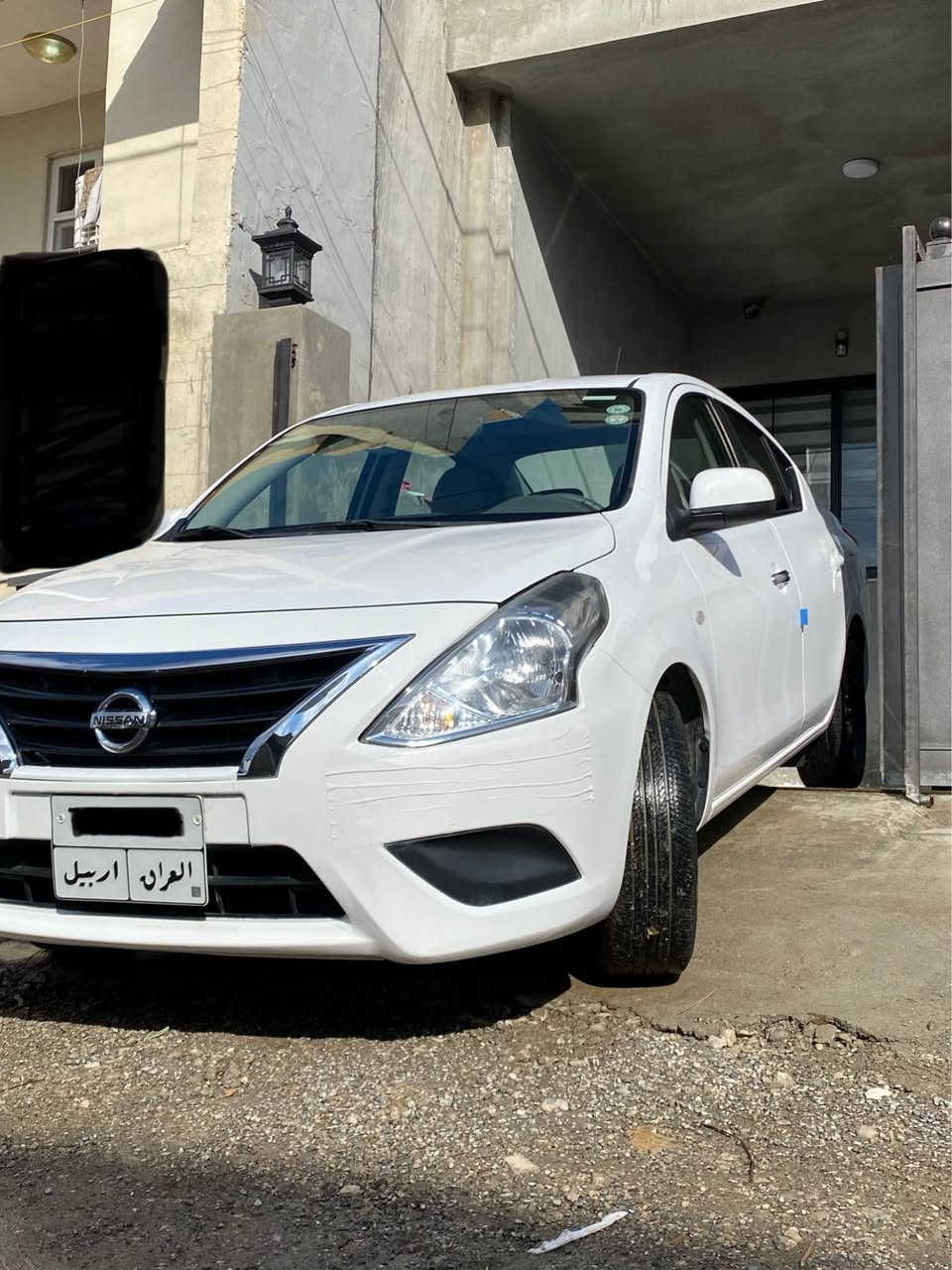 نیسان سەنی ٢٠٢١ 
بێ بۆیاخ
٧٣ هەزار رۆشتیە
شاشە و کامیرە و حساس
یەددە و چمبر نیکل
سپێری دانەگیراوە
چاملغی پێشەوەی لای سایەق کەمەک تعدیلە

سەنەوی بەسەر نەچووە 
سعری ١١٦ وەرەقە و کەمەک مجال
تکایە پیاسەکی معرض بکە دوایی من خزمەتت ئەکەم 
سەیارەی مالە أربيل, العراق


**إذا كنت صاحب هذا الإعلان وتريد حذفه لأي سبب، رجاءا أرسل رسالة إلى الدعم الفني**