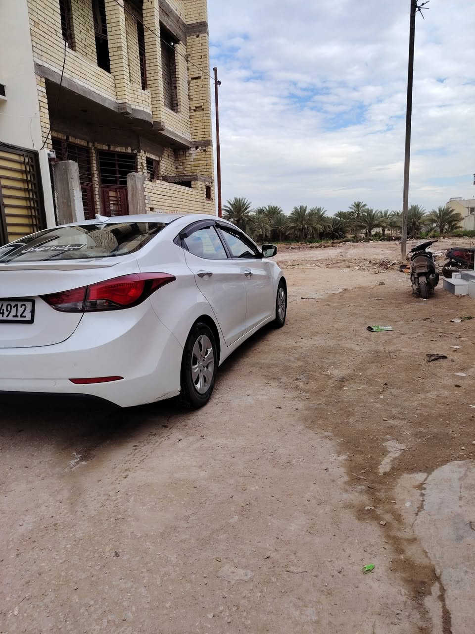 من رخصت الدمن للبيع النتر مديل ١٦ حادثه فقط بنيط رقم بابل انكليزي باسمي السعر والاستفسار هذا الرقم ***********
