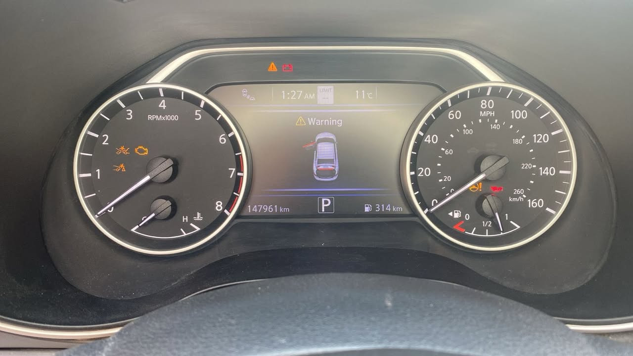 نيسان مكسيما Sv
اربيل 2022
تحويل مباشر
فول مواصفات عدا الفتحه
تحكم ستيرن فول 
تثبيت سرعه
راداد امامي 
تحديد مسار
حساسات ايطار وحساسات امامي خلفي
كامره خلفي
كشنات جلد 

محرك 3500/6
الضرر  تبديل جاملغ  اسود امامي بدون دواخل سرقة بامريكا تعتبر بدون ضررر
السعر ١٦٥ بيها مجال 
الاستفسار ***********
