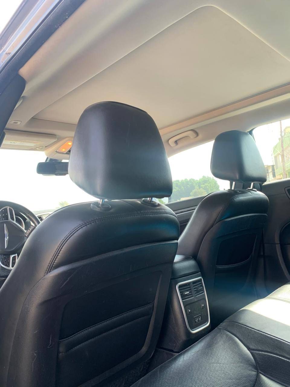 السلام عليكم
اوباما  ٢٠١٨ مرمزه ٢٠٢٣
رقم نجف دولي هزه جديده
السياره فول مواصفات 1/1
الضرر فقط ثلاث قطع
السياره جديده.  واحلى من الصور
الاستفسار ***********
