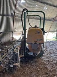 مرشات مكافحه ام ٨٠٠ و الثانيه ام ٦٠٠  السعر عند الاتصال ٠٧٧٢٢٠٢٢٢٥٢