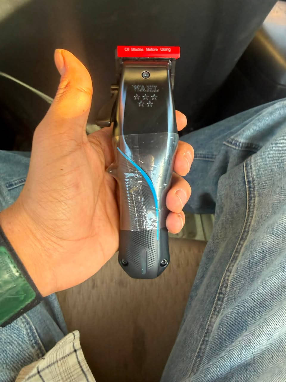 سلام عليكم ماكنه Wahl Professional 5-Star Vapor

جديده وممفتوحه وامريكي اصليه جايبها من السويد 

سعر ٢٥٠

بغداد البياع ***********
