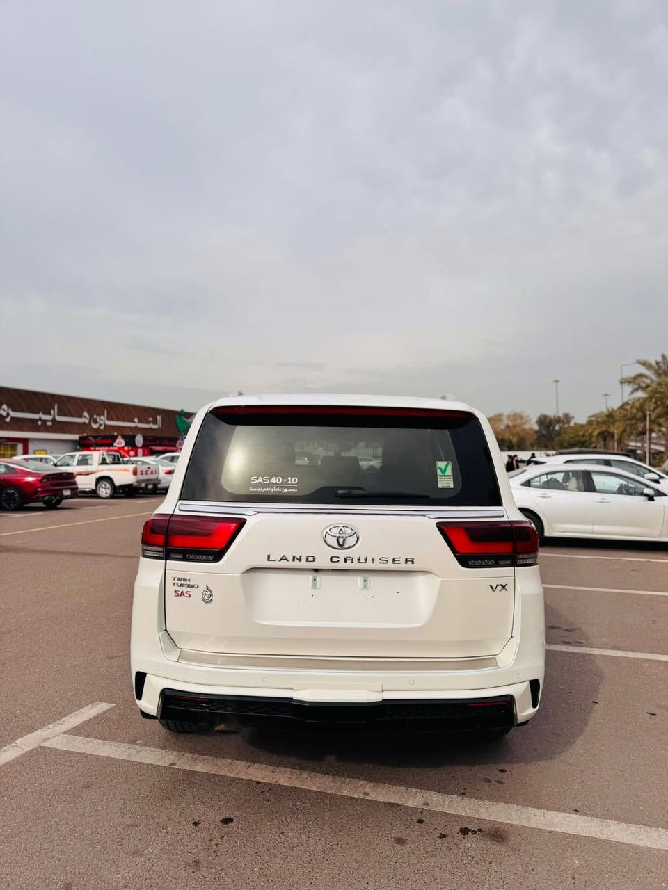 السلام عليكم 
يرحم والديكم ممتواجد ع الخاص والله الي يحب يتصل واتساب او اتصال لاندكروز موديل 2024 مكفوله كفاله VX ساز باب اول ماشيه 62 الف كيلو فول موصفات كامره حساسات كراسي كهرباء خزن ميموري كراسي تتفئه تبريد بيهه هويه مواصفات بعد السعر 68000 $الف دولار  وبيها مجال رقم بغداد مكان السياره بغداد الكرخ حي العامل الاتصال على الرقم
***********
