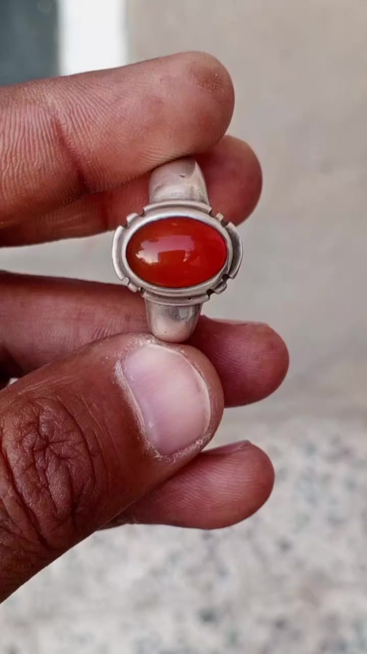 لعيون المتابعين 
خاتم عقيق يماني 
***********
***********
