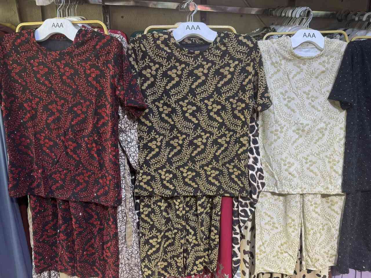 جمله فقط ترند الموسم الجديد تراكسود نسائي محزز ستراس موديل يجنن ب الحقيقه
*********** واتساب
