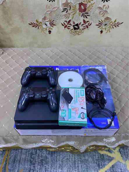 السلام عليكم
جهاز بلي فور سلم مهكر  بسعر 310 الف بدون عمله رجائاً
الجهاز حجم الذاكره نص تيرا + هارد 500خارجي 

القطعه اخر اصدار نازله سريعه بالتشغيل جداً

تحديث النضام هوه12.2 افضل نضام للمهكر لين يشغل جميع الالعاب

الجهاز لا مفتوح ولا مصلح 

الجهاز مهكر يعني تكدر تنزل اي لعبه ابالك مجاني

متوفر بلي فور سلم الجهاز نضيف كلش ويا جوستكين تجاري كير وبطاريه اصلي
وملحقاته  وكيبل الاجدي تشغيل

الجهاز اي خلل مابي او مشكله 

الالعاب الموجوده بلجهاز + وياه هار خارجي500
فيفا25 عربيه
كريتوس راكنا روك عربي اضافات
كوست اوف تسوشيما اضافات
رزدنت ايفل 2+4
جي تي اي 
وغيرها من الالعاب الموضحه بالمنشور
متوفر بيع او مراوس مع اكس بوكس 360 او بلي ثري

مكاني:البصره المعقل الابله بضهر جامع سيد علي 
الرقم:*********** البصرة
