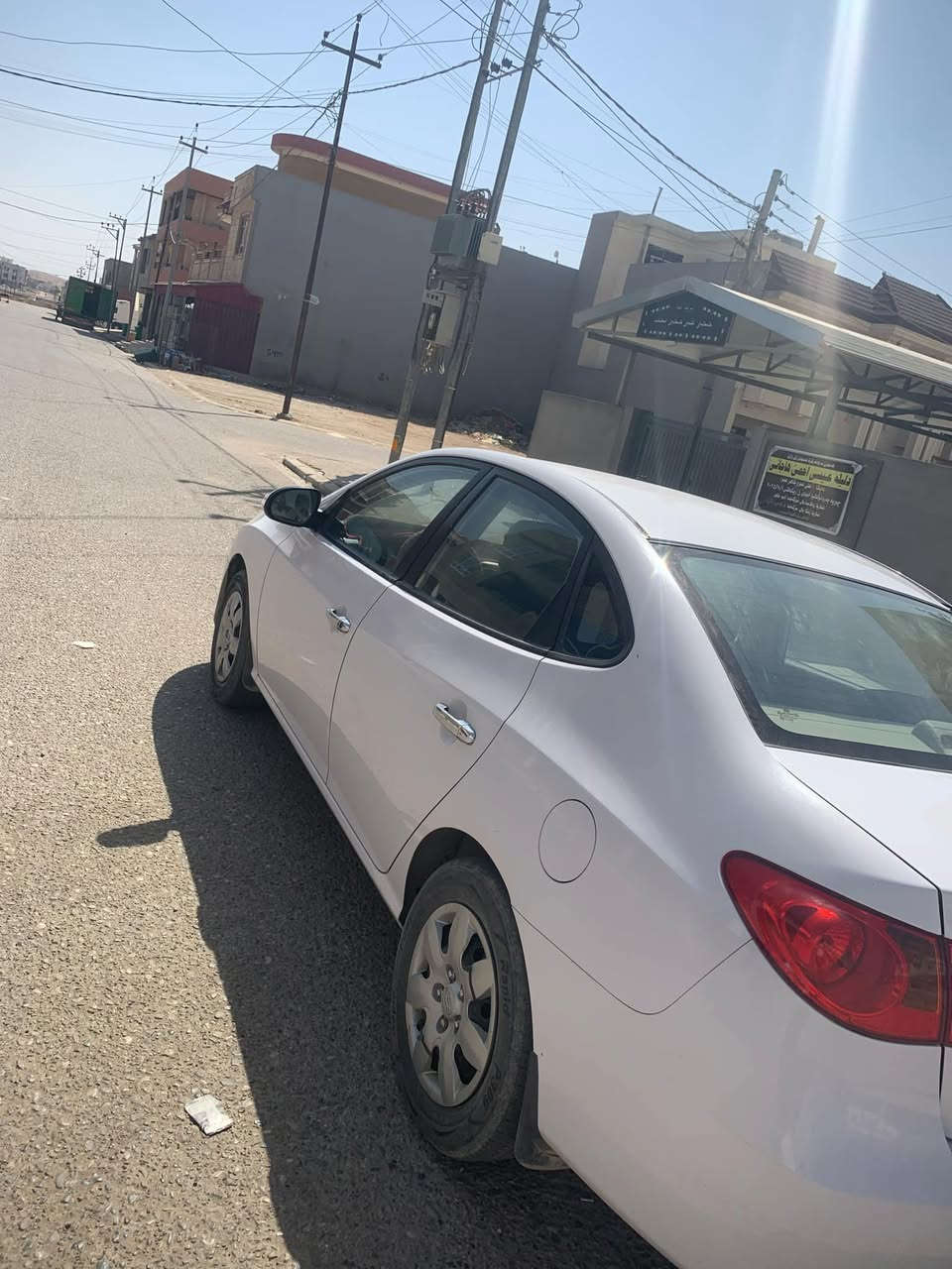 النتره موديل 2011 دكشن عالي سنويه و رقم جديد لحد 2030 كير و محرك شرط ما مفتوح بيهه باب خلف سكن سبغ دون دواخل رقم تلفون مكان سياره سيميل رقم الهاتف ***********
