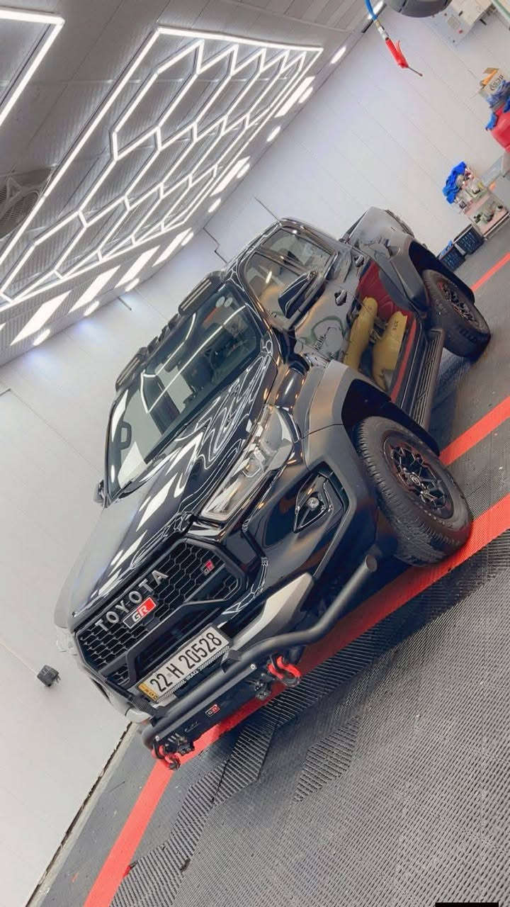 سلام عليكم عندي سياره البيع بيكم هايلوكس موديل 2024 رقم اربيل كير وتماتيك سياره جديده وحلوه ماشيه 40 ألف سيارة جي ار السعر 415 عنوان بغداد ولشراي يتصل على الرقم ***********
