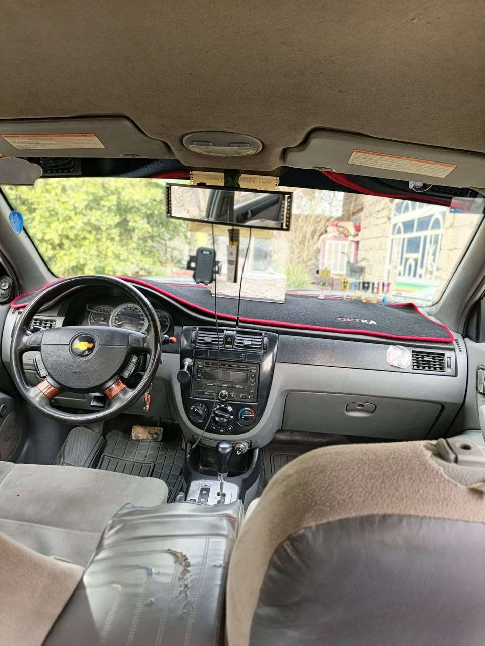 سلام عليكم سياره ابتره مديل 11 سياره جاهزه أو خير من الله كير محرك حداديه كله جديد بيها حادث جاملغ أمامي سعر 70وبيها مجال ***********
