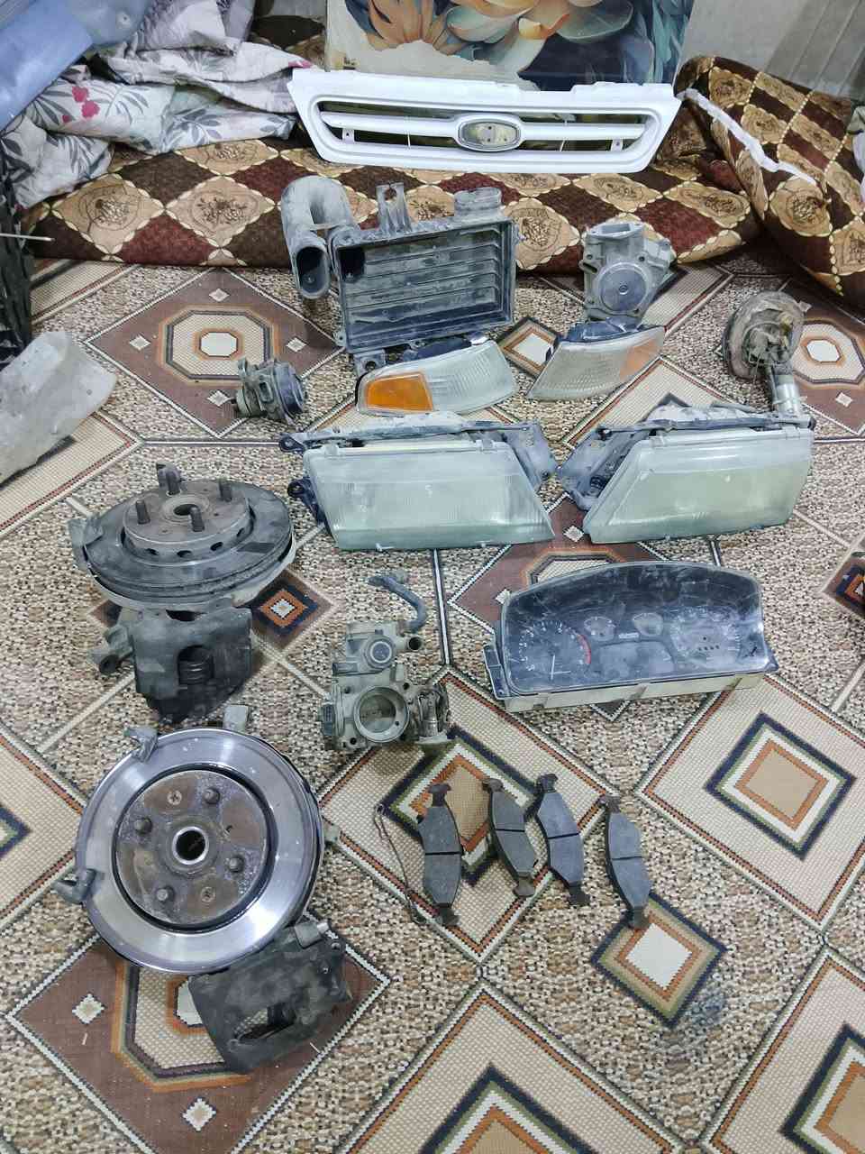 غراض كيه سيفيه حاويه موديل 93 رايدهن كلهن بسعر 300الف ابيعهن شلع كلهن مابيع حاجه منهن ليريدهن يتصل على الرقم بي واساب ***********
