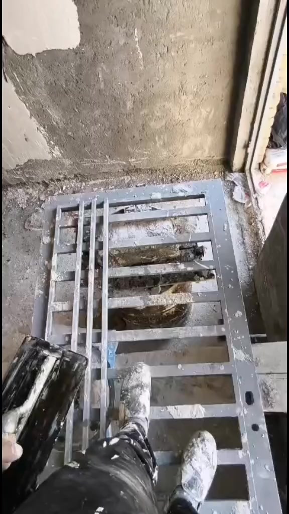 السلام عليكم
خلفه متفرغ داخل بغداد الحسينيه  لبخ جص بورك شغل درجه اوله وجص وبورك الشغل داخل الصفحه اليريد يشوف شغلنه ملاحضه تسلمنه البيت نضيف نسلمه الك نضيف ومن الله التوفيق *********** بي واتساب
