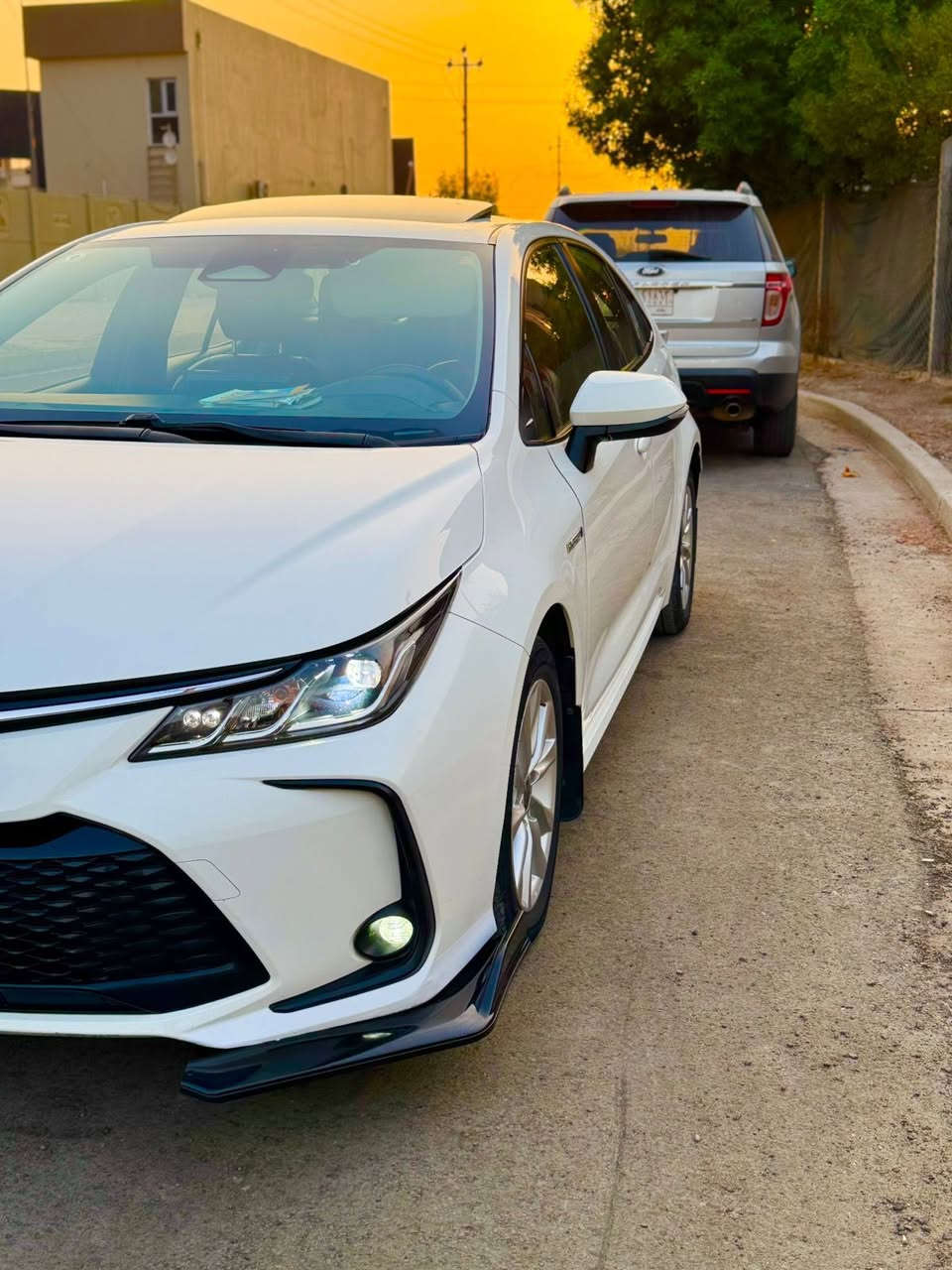 سلام عليكم كورلا 2023 فول
السعر 147 
مواصفات هايبرد شكل الخليجي
مكفولة كفالة عامة من الصبغ فقط بارد قليل كلش  ورصعتين بل كمارة ممبينات شرط سونار  موضحهن بل صور  ماشية 59 غراضها ولدوسات بعدهن ما مفتوحات  سيارة جديدة كلش بحالة وكالة على ايدي من زيرو لحد الان 
🔹فتحة 
🔹دخول ذكي بدون مفتاح 
🔹بصمة ابواب 
🔹اشاير بل مري 
🔹لايت زينون +كشافات زينون 
🔹ماطور لايت (يصعد وينزل )
🔹اوتو لايت عالي
🔹اوتو هولد 
🔹سايد بريك بصمة ذكي 
🔹زر EV  
🔹وضعيات قيادة 
🔹داخل جلد لونين ماروني + اسود
🔹دركة خياط 
🔹بك لايت لد +سبايدر 
🔹تبريد ❄️ ثلج  قطعتين 
🔹اكواب حار بارد 
🔹شاشة كار بلي بلوتوث 
🔹عدادات دجتل 
🔹قيادة ذاتية +رادار 
🔹تحذير عند خروج عند مسار +بريك ذاتي عند حاجة 
🔹منافذ طاقة امامية وخلفية 
🔹ويل كب 
مكاني حي جهاد اربع شوارع  
***********
