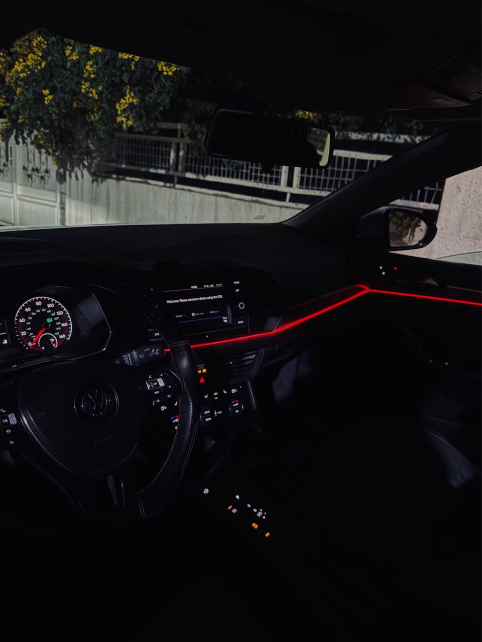 Volkswagen Jetta 
جيتا 
الفئة : se
الموديل : 2019 
الضرر : كلين تايتل من دعامية لدعامية 
اللون : ابيض
الممشى : 96.000
المواصفات : 
بانوراما ، حساسات خلفية ، كامرة خلفية ، رادار امامي و خلفي ، نقطة عمياء ، شاشة كبيرة ، كار بلي ، تدفئة كشن ، تبريد تحكم قطعتين ، لايتات زينون و •••••
باقي التفاصيل : 
السيارة عليها ادامة كاملة من مركز DYNO SHEILD ، صدر امامي و خلفي جديد ، 
دسكات جديدة ، ٤ تايرات جدد ، دهن جديد 
مكان السيارة : كركوك 
السعر : 16.800$ مجال بسيط 
رقم موبايل : *********** كركوك, العراق
