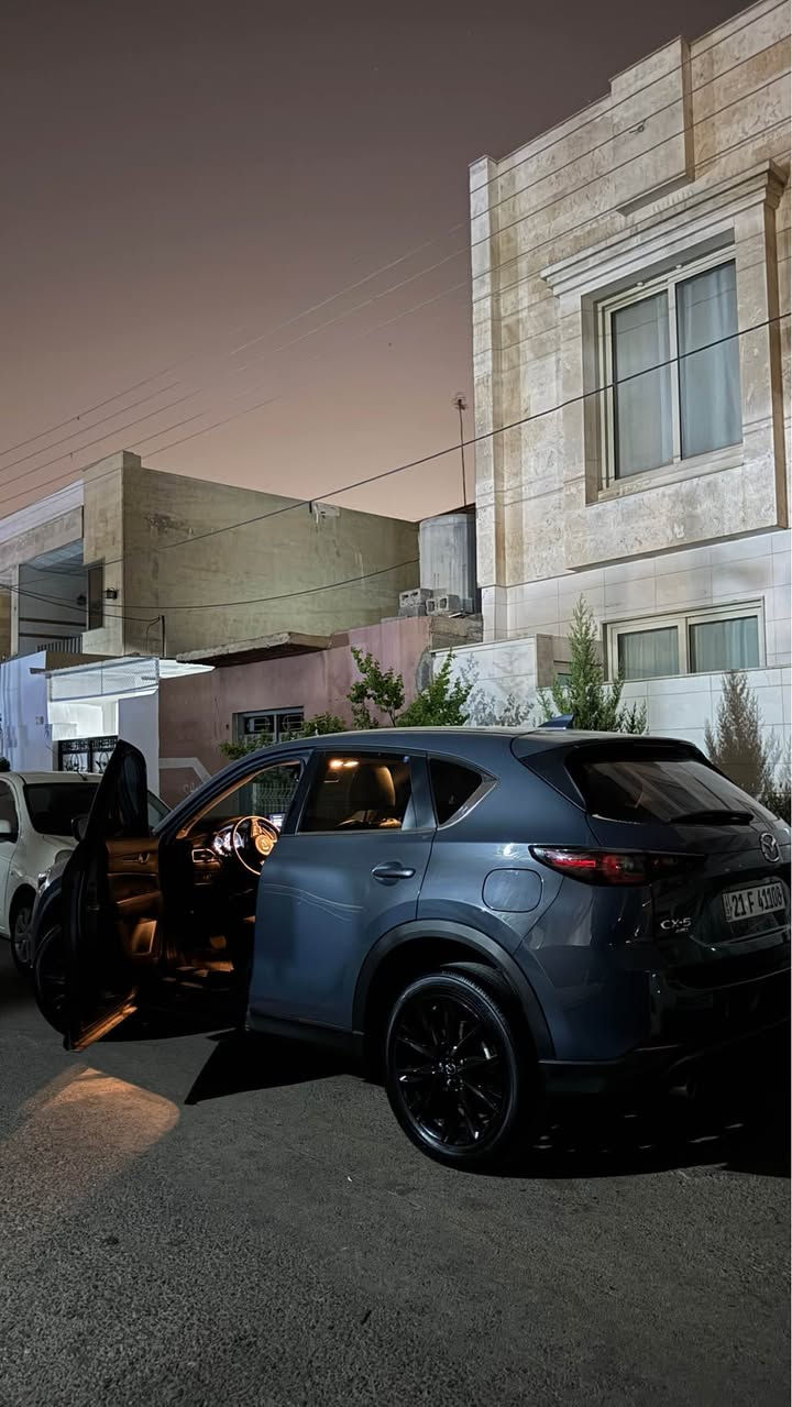 بِسْمِ اللَّهِ الرَّحْمَنِ الرَّحِيمِ
mazda cx5 2023 awd فوول مواسەفات 
سەیارەکە فوول مواسەفاتە کاربۆن ئیدیشین دەبل ئەکسل مەکینە ٢.٥ بێ تۆربۆ 
مواسەفات
سلایت 
شاشە گەورە
کوشن جلد 
کوشن کارەبای و خەزن
کوشن گەرم 
 ڕادار خەتی جادە ئۆتۆ ستۆپ 
ڕاداری ئاوێنەکان 
پشت و پێش کەپس 
چاملغ و دەرکەی سەکن سبوغە بێ ژۆری بێ شانسی 
٢ pdr گچکەی هەیە 
ئێرباگ شان و سوکان تەقیە سوکان بیلادی داندرایتەوە
لایت و ڕادێتە و پێشی کامل بیلادیە  
٤٦٠٠٠ مایل ڕۆییە گێڕ و مەکینە کارەبایات کامل بە شەرت 
ڕوونی گێڕی تازە گۆڕدراوە 
دینارەک مەسروفی تێدا نیە سەیارەکە بێ نوقسانیە 
سعر ١٨٥ 
شوێن هەولێر 
ڕەقەم مۆبایل *********** أربيل, العراق
