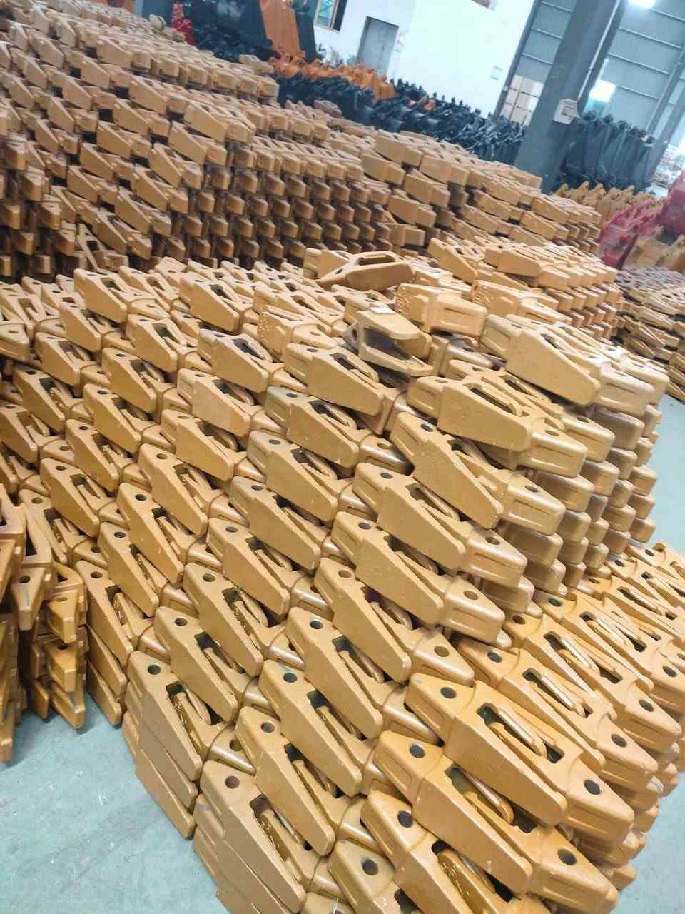 Large stock of excavator bucket teeth and adapters ready for shipment.

Available for CAT, Komatsu, JCB, Hyundai, Hitachi, Volvo and more.

Fast delivery.
Stable quality.
OEM & aftermarket support.

Feel free to send your part number for quotation.

#BucketTeeth

#ExcavatorParts

#HeavyEquipment

#ConstructionEquipment

#MiningEquipment

#CATParts

#KomatsuParts

#GroundEngagingTools

#GETParts

#ExcavatorSpareParts


**إذا كنت صاحب هذا الإعلان وتريد حذفه لأي سبب، رجاءا أرسل رسالة إلى الدعم الفني**