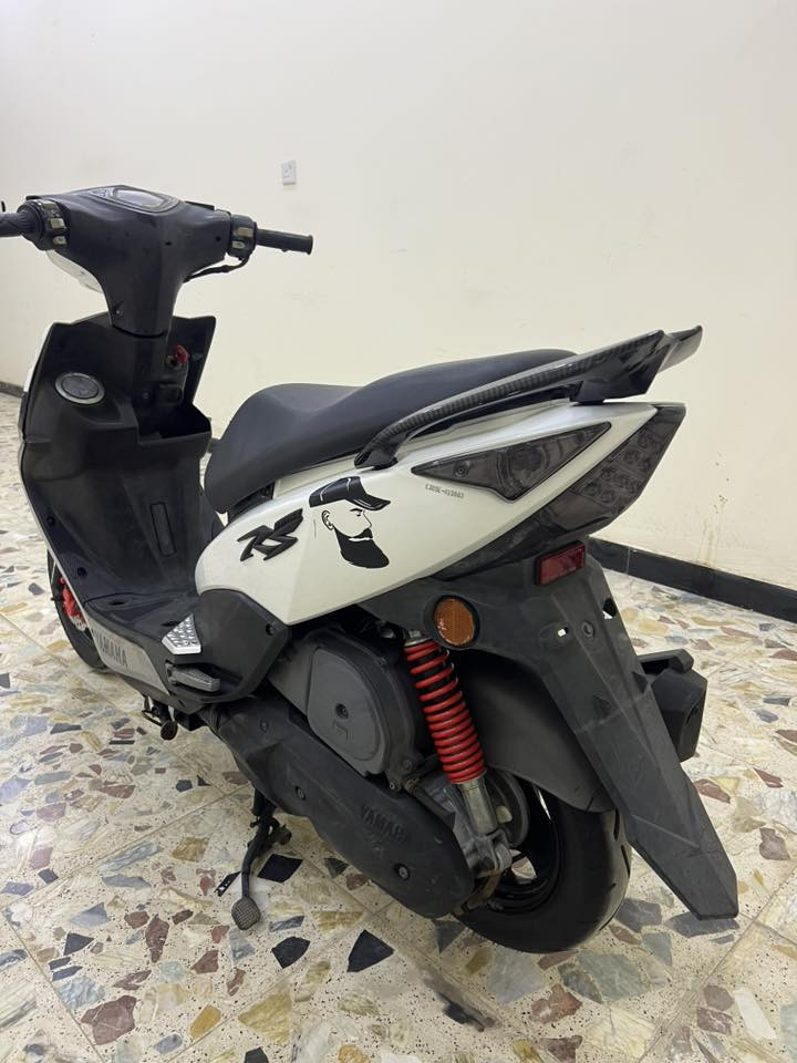 سلام عليكم ماكس مضلع حديث موديل 2011 نوزل دراجة مال رمبه بلادية وما مفتوح بيه برغي ومختمة مكفولة وجديدة كلش فلس واحد مذب عليه ماشية 4 الف زوج تايرات جلاتين دشبول لونين اي نقص مابيه جيب فيتر وتعال بدربك السعر 
مليون و 100 الف عنوان بغداد الشعب الشراي يتصل ع رقم 
***********
