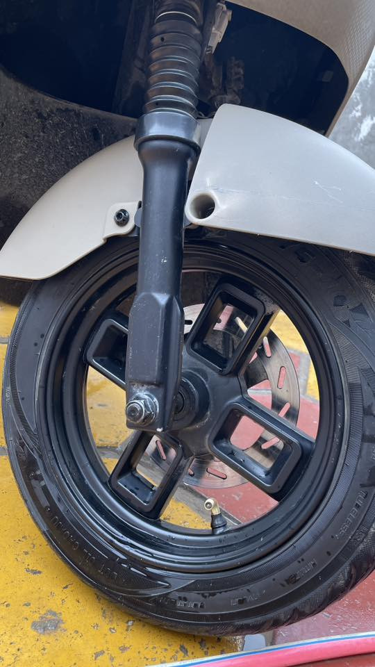 سلام عليكم دراجه شحن للبيع فقط
شركه الاريان 
دراجه تخبل 
أربع نمر 
موديل 23
دبل أماي خلفي 
دسكات  
سرعه حقيقية 70
سعر 750 بيه مجال 
مكاني بغداد مدينه الصدر 
للتصال ***********
