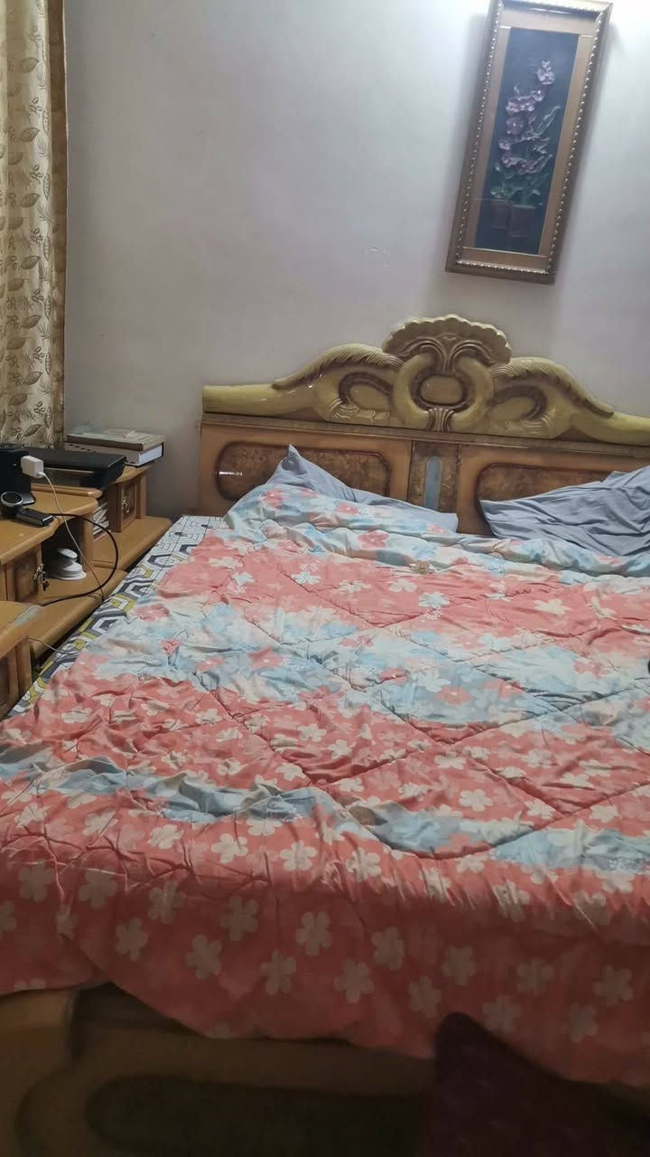 عندي غرفه ماليزي سعرها 200 وبيها مجال بيها فقط باب الكنتور واحده مكسوره والبرده سعرها 25 قفل حجم الكبير بالغرفه العراقيه سعرها 500 وبيها واتخم سعره700 وابيه مجال جديد بعده والزواية 30 وابيه مجال والغساله اوتماتكي سعره200 وابيه مجال تاخذ18 كليو والغساله العادية 55 وابيه مجال حجم الكبير والتخم لاحمر155:وبيها مجال.واغرفة سوكيه350:وبيها مجال.مكانهن الغرض نحف


**إذا كنت صاحب هذا الإعلان وتريد حذفه لأي سبب، رجاءا أرسل رسالة إلى الدعم الفني**