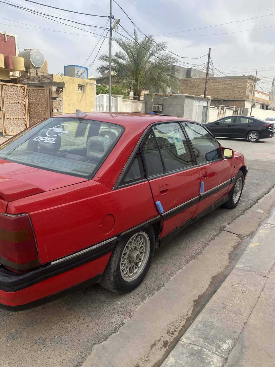 اوبل اوميكا الرقم انبار  موديل 93  السعر  35.  رقم الهاتف  ***********
