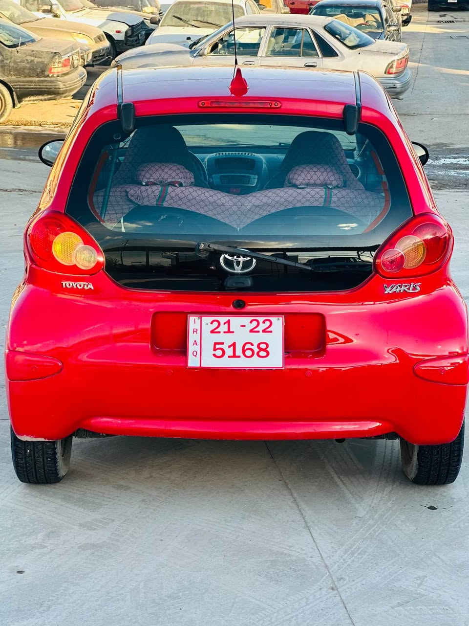 تویتا یارس ساخ ساخ
٢٠١٤ بەسمەیە سەیارەکە
گێڕومەکینەو کارەبای بە شەرت
بێ بۆیاخ 
موسو براوە و دەعمو لیدراوی بە شەرت
سعری کۆتای ٣٩ گەڵا
*********** Singapore
