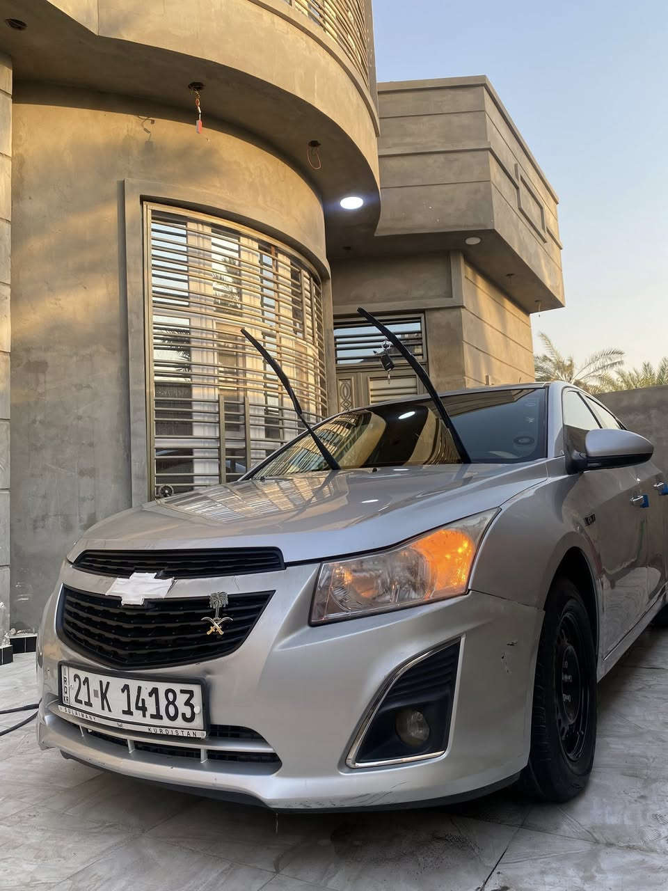 السلام عليكم من رخصة الأدمن شفروليه كروزموديل 2013 LS وارد خليجي السيارة جاهزة من كلشي تخم تاير حدادة تدفئه تبريد السيارة انضف من الصورة محرك او كير خير من الله السيارة صبغ جاملق جهة السائق  رقم السيارة سليمانية او بسمي السيارة تاخذها مني شرط ربع دينار مذب عليها كامله مكمله على حبايه او نص ماشيه (58ميل ) سعر السيارة 87 او بيها مجال مكاني البصرة ابي الخصيب للئستفسار اكثر ***********
