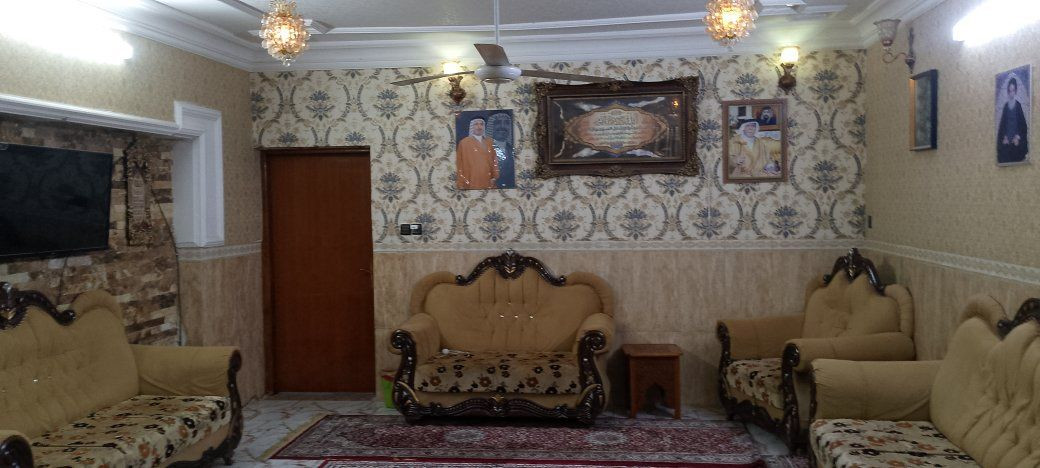 بيت لبيع مساحة ٢٠٠ متر واجهي ١٠ طابقين ونزل ٢٠ متر العنوان الامين الثانية يم الفلكة التشجيرة رقم الموبايل ***********
