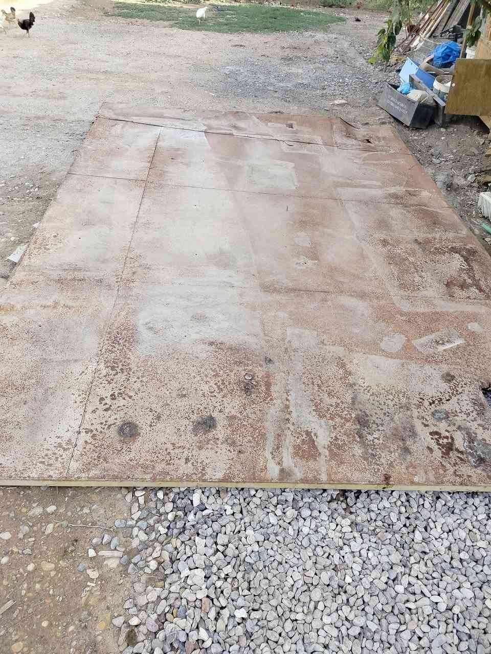 سقيفه بليت قوي الطول 3متر والعرض2/500
وبيبان بليت ثقيل الطول 2/500 والعرض 2 متر
وجرابي حديد نفر ونفرين
مكاني الساده آل بوهلاله 
***********
