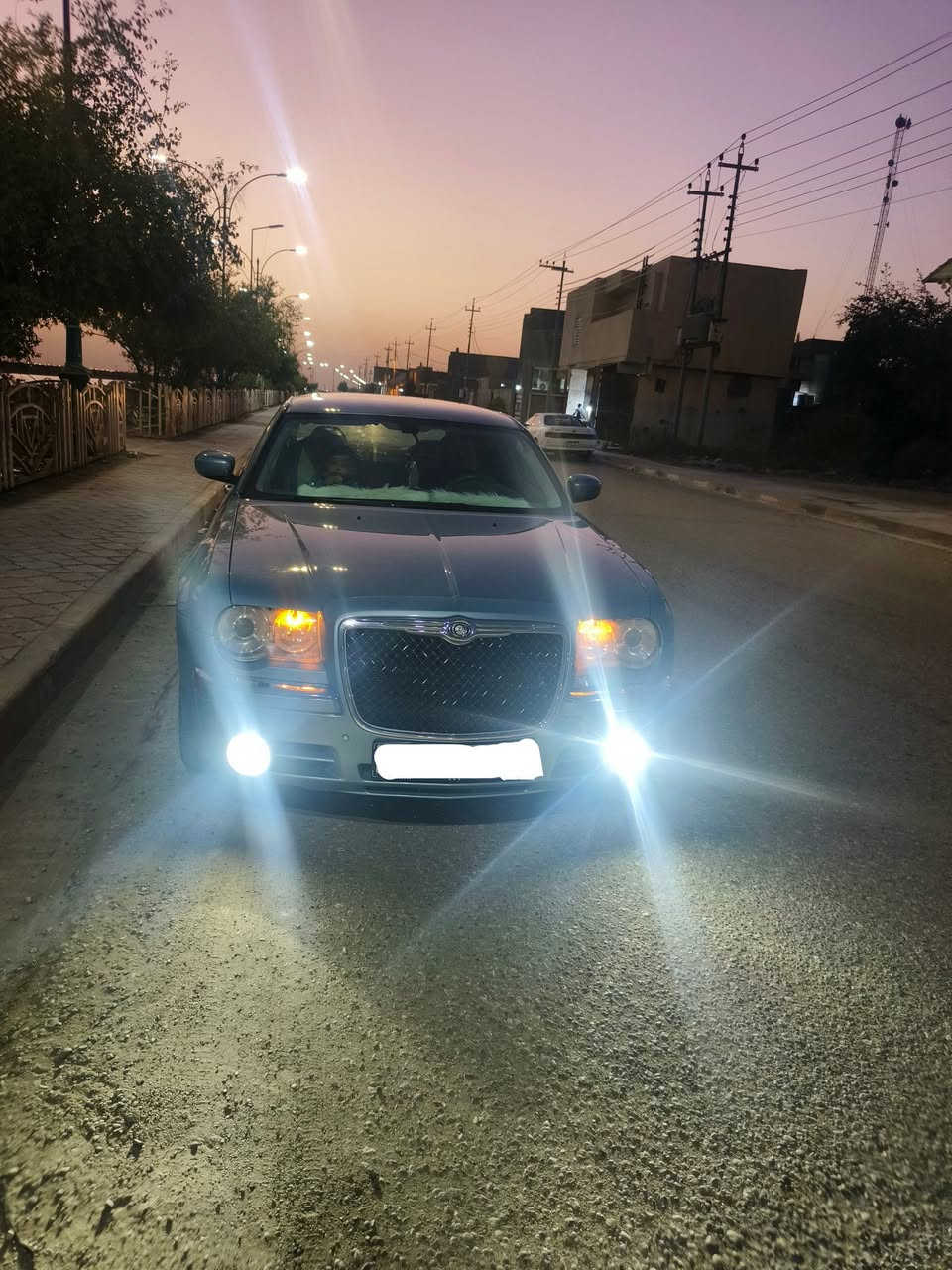 سلام عليكم اوبما 2010 لون بحري حلو كلش و مرغوب سياره فول بصمه فتحه بالسقف كشنات كهربائية تدفاء تبريد قطعتين تبريد شاشه ايباد كبيره لايت زنون مكينه 6سلندر كير حداديه خير من الله سياره ماشيه 177 فقط مال جناي سياره متومه اربيل طبق الاصل على رقم اشاصي رقم نكليزي سياره كامله مابيه نقص ولا ربع الاستفسار اتصال ***********
