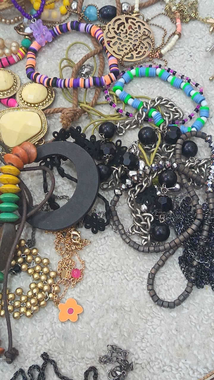 شلعة إكسسوارات قلايد وسوارات ومعاضد أكثر من ١٠٠ قطعه ب٢٢ الف تطلع قطعه أقل من ربع بدون تالف


**إذا كنت صاحب هذا الإعلان وتريد حذفه لأي سبب، رجاءا أرسل رسالة إلى الدعم الفني**