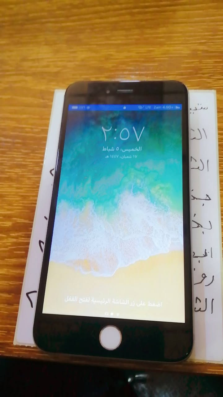 السلام عليكم ايفون 6 بلص
بطاريه 100 🔋
 ذكره 16📲
جهازه نظافه 90%100
بصمه شغله سيم شغال
*********** وتساب فقط
