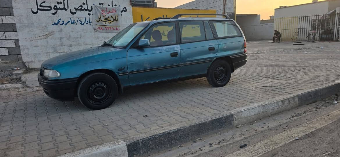 سلام عليكم استرا ستيشن موديل ٩١ رقم صلاح الدين سعر ٣٠ بيع مستعجل *********** مكان كركوك
