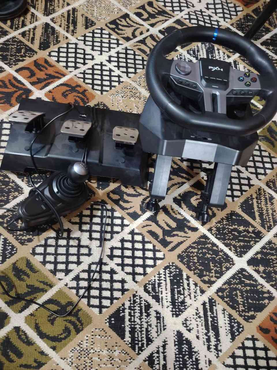 عندي دركسون مستعمل نظيف سعره 100 V9جيل2 بكاني ابو غريب وتساب*********** ماعندي توصيل
