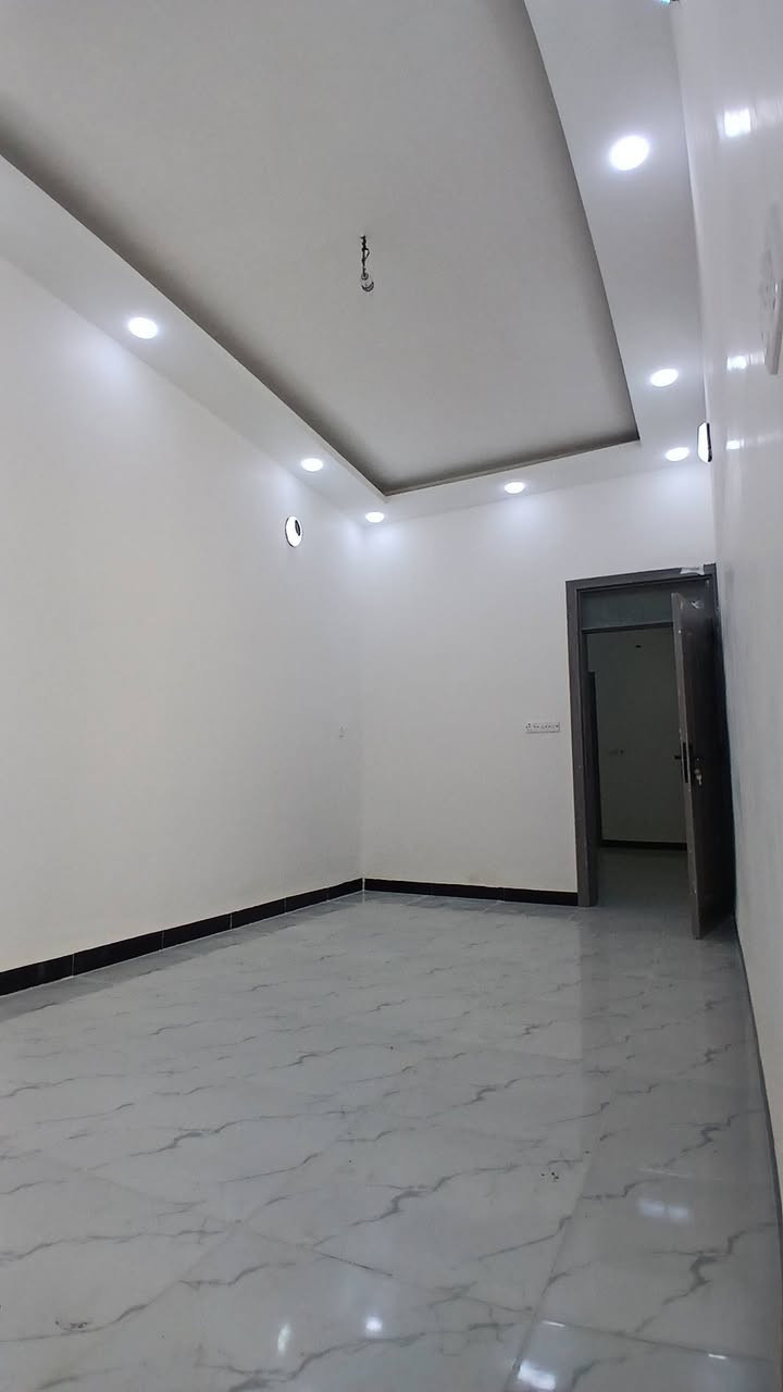 على بركه الله بيت للبيع دوانم المعمل مساحه ١٢٥متر طابقين يتكون ٣غرف نوم شغل حلو قرب جامع تبارك الرحمن للاستفسار اكثر اتصل على *********** او مراجعة مكتب زمزم
