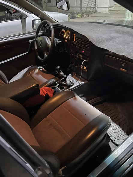 اوبل اوميكا موديل 1992
محرك 2000كير عادي شرط كير محرك صدر 
داخل نظيف رقم صلاح الدين انكليزي 
سنوية ل2029
29ورقة
***********📞
