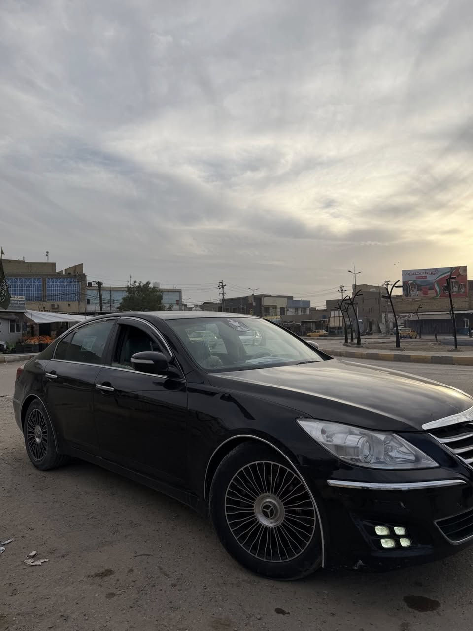 السلام عليكم جنسزز موديل 2010 بيه ضربه بالجاملغ الخلفي بدون دواخل غرفه جديده تخم تاير حداديه جديده اماميه خلفيه تبريد ثلج مكينه وكير خير من الله بيها ويل مايباخ رقم ذي قار تحويل ثاني يوم مكاني دوانيه السعر 100 وبيها مجال بسيط للتواصل واتساب ***********
