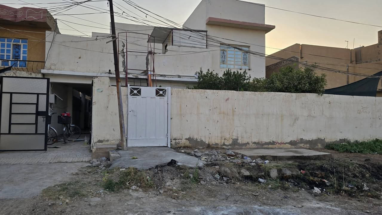 دارين للايجار
طابق ارضي (٣٠٠ متر ) 
طابق ثاني (١٩٠ متر )
بعقوبة التحرير الشارع الوسط 
مقابل إعدادية ديالى للبنين 
للاستفسار الاتصال على الرقم 
***********

