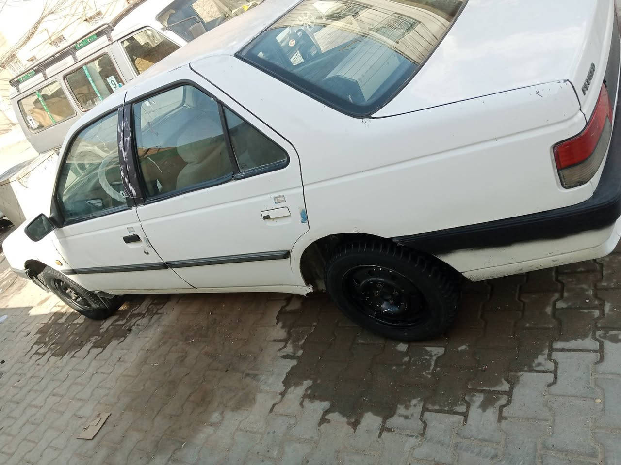 السلام عليكم سيارة بيجو روء مديل 2009تبريد شغال بس عايز راديتر  تخم تيرات جديد ومكينة جديدة لسنوية صاقطة راعهة مجود اريد ادور لمكان لنجف لسعر 19ورقة ***********
