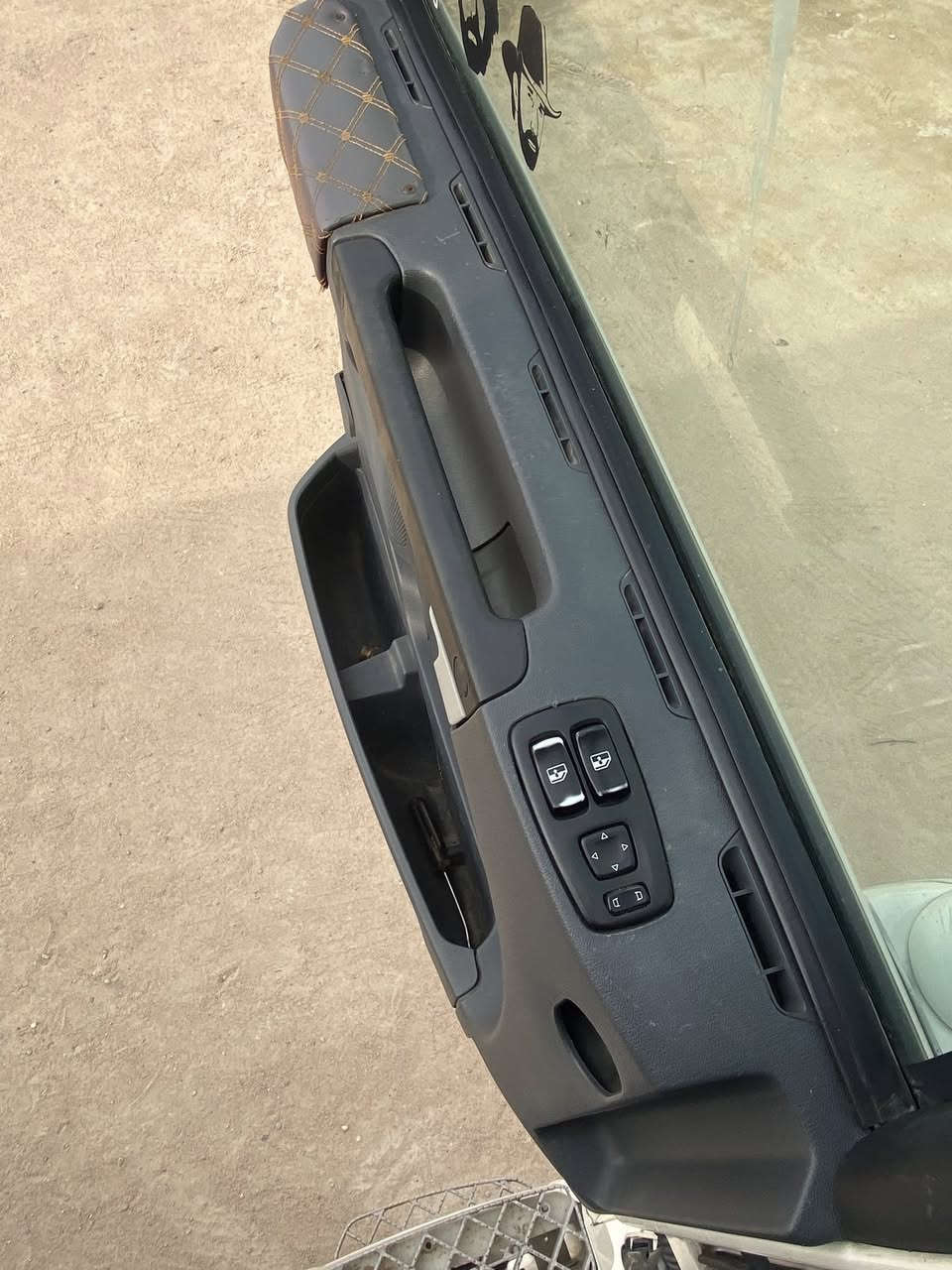 أبطاين للبيع  كلش نظيفات للاستفسار ***********
