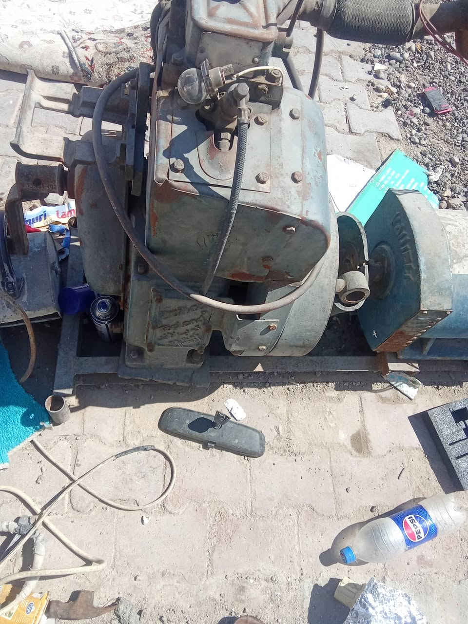 مولد لبيع المولد شغال ونظيف راس لتوليد 35امبير السعر 750الف العنوان بغداد المعامل ***********
