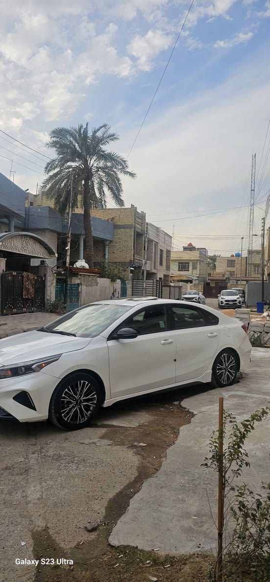 كيا فورتي gt line موديل 2023 فول مواصفات محرك 2000 ماشيه 27 رقم بغداد حادث جاملغ وبنيد 
سلايد . بصمه. تشغيل عن بعد. رادار. تحديد مسار.  هاند بريك بصمه.  اوتو هولد.  شاحن واير ليس.  سعر 168 
***********
